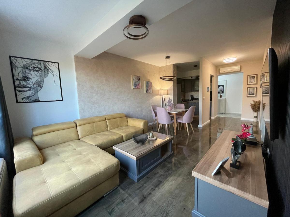 Roosevelt Apartment スコピエ エクステリア 写真